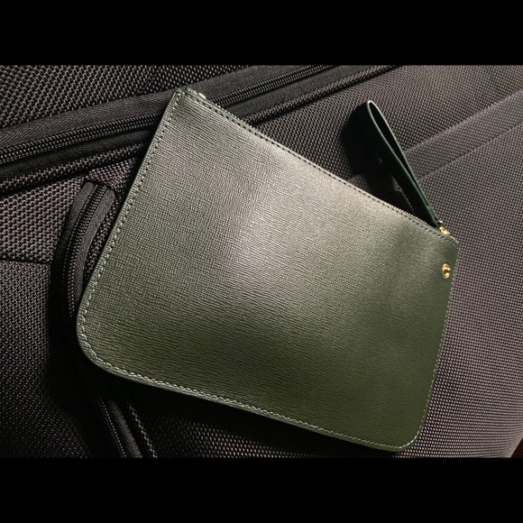 MANSUR GAVRIEL RARE ATTACHÈ ARMY GREEN LEATHER Wristlet LUX - Picture 2 of 10